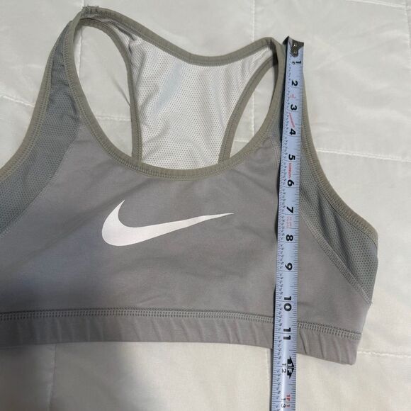 Nike DRI-FIT Swoosh Women’s Racerback Sports Bra Reversible Medium? Gray Cotton - Picture 6 of 8